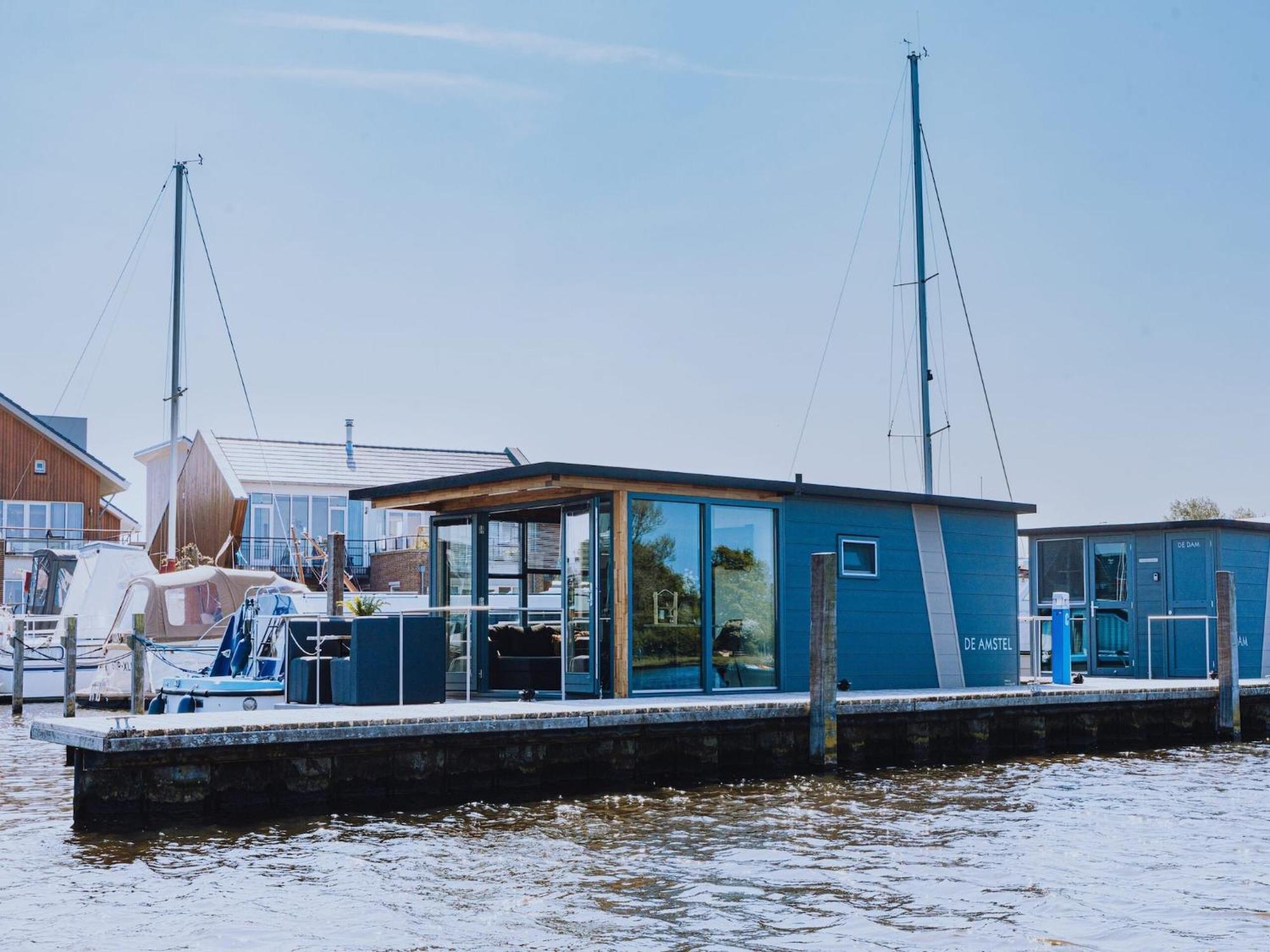 Modern Houseboat With Air Conditioning Located In Marina Uitgeest Экстерьер фото